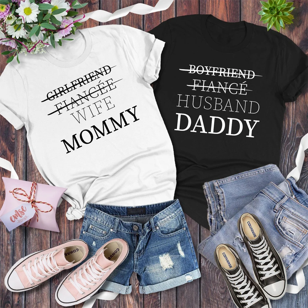 Mergina Sužadėtine, Žmona, Mama ir Draugu Sužadėtinis Vyro Tėtis Porų, T-shirt Juokinga Moterų Nėštumo Skelbimas Tees Viršūnės