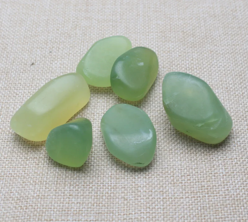 100g Natūralaus Green Jade akmuo Grubus Roko Poliruoti gydymo pavyzdys Natūralių akmenų ir mineralų R4321