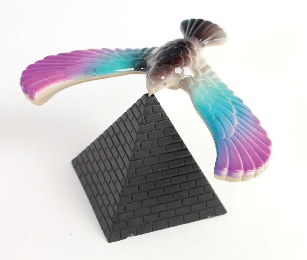Nuostabi Balansavimo Paukštis su Trikampio Stovi - CNH (Spalvos Gali Skirtis)