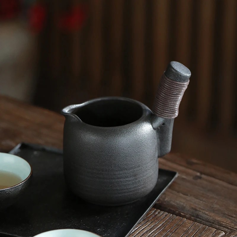 TANGPIN kinų keramikos arbatos ąsočiuose arbatos infusers chahai gongdaobei kung fu arbatos aksesuarai, 300ml