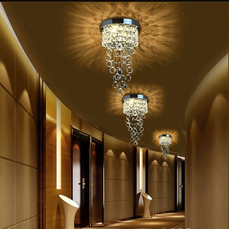 Europos šiuolaikinės LED kristalų eilėje žibintai kambarį prieškambario įėjimo balkono viešbutis kabinti spiraliniai laiptai mažas lubų lempa