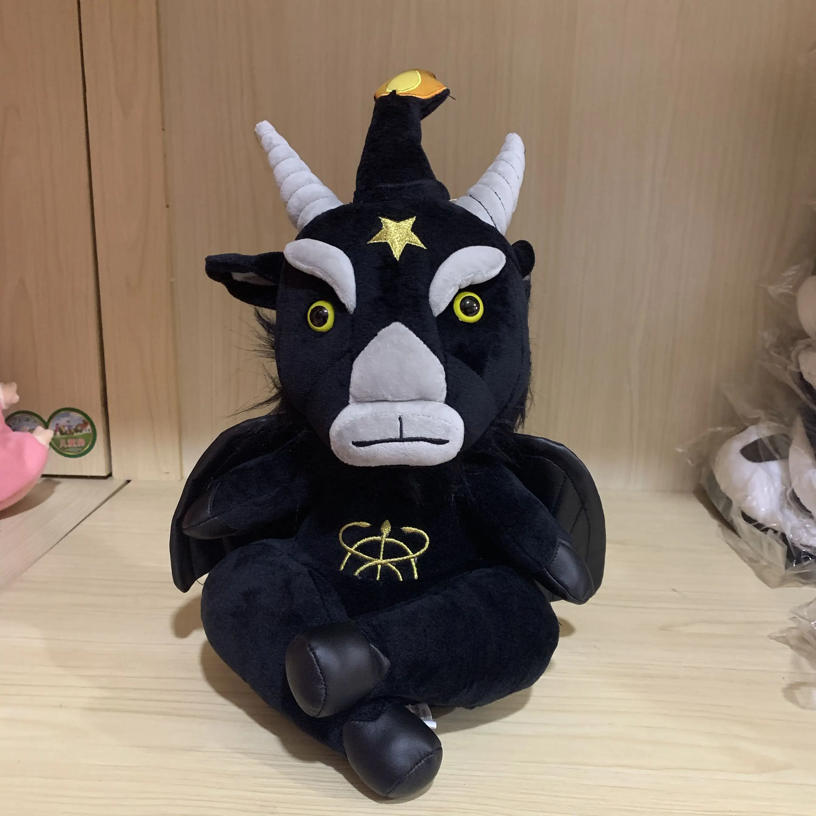 Naujas animacijos iškamša KILLSTAR Velnias Lėlės, Pliušiniai gyvūnų Dramblys Triušis Juoda Pentacle Hydra galvijų Juodosios Lėlės vaikams