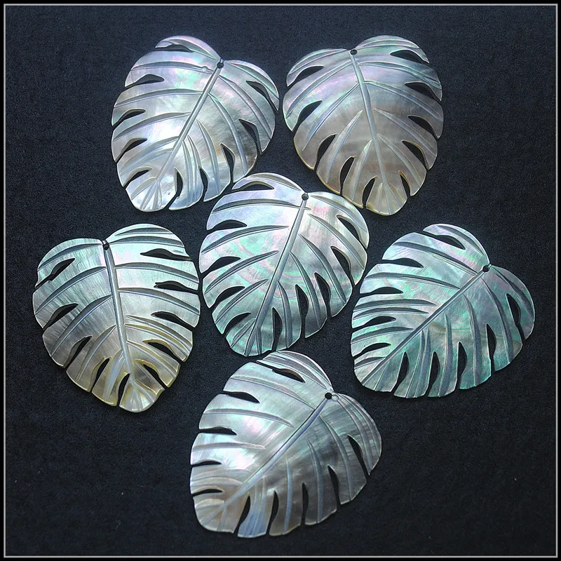 3pcs natūralus jūrinės shell pakabučiai lapų formų, juoda korpuso beads45x38 white shell karoliukai moterų karoliai priėmimo priedai