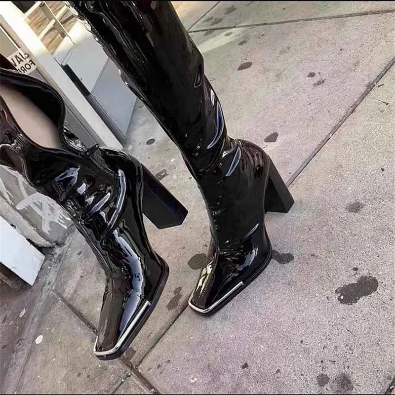 Kilimo ir tūpimo tako Stambusis Aukšti Kulniukai Ilgi Batai Moterims Metalo Aikštėje Kojų Botas Feminines Sexy Bateliai Moteris Lakinės odos Zapatos De Mujer