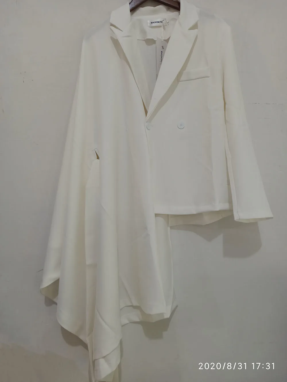 IEFB /vyriški drabužiai Nišą asmenybės nereguliarus Kūrybiškumą madingas kostiumas paltai porą juoda balta sportiniai švarkai (bleizeriai) su diržo naujų Y3382