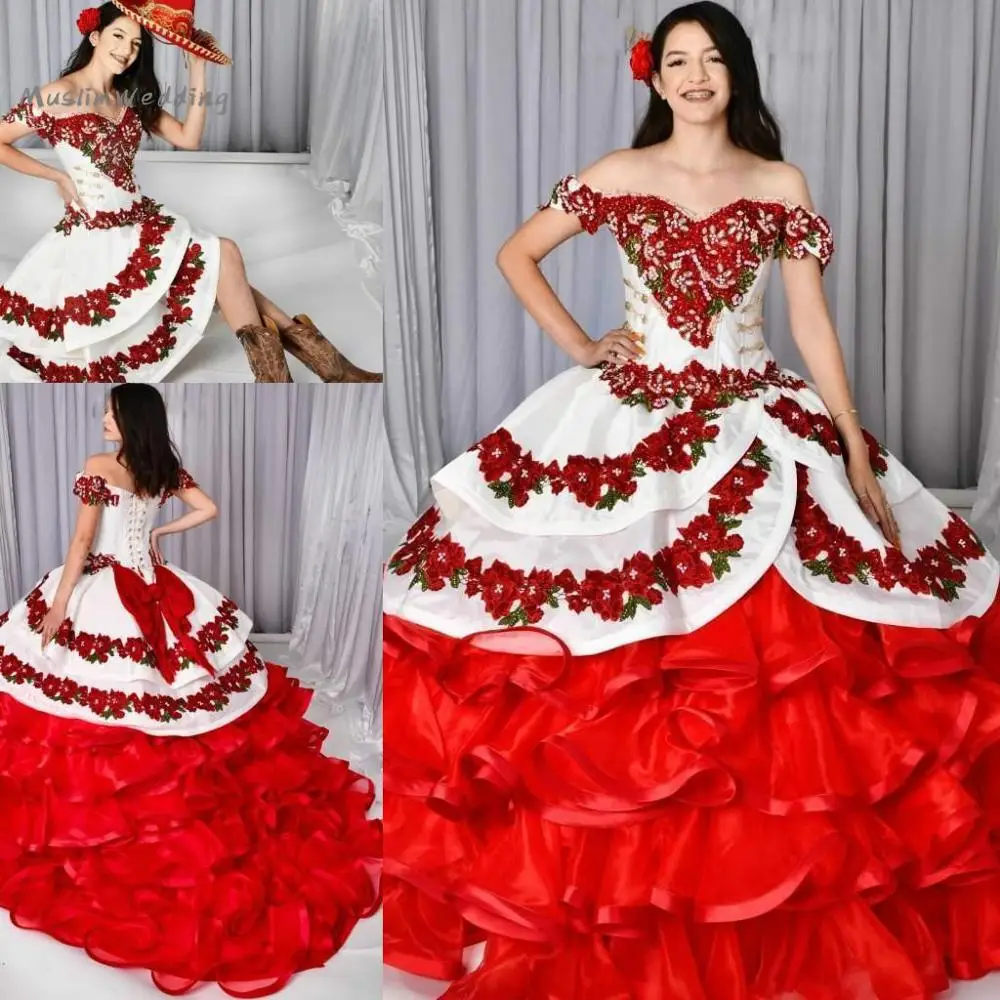 Unikalus Raudona Ir Balta Quinceanera Suknelės Su Keičiamajame Sijonas 2-1 Siuvinėjimo Saldus 15 Suknelė Organza Raukiniai Aplikacijos Prom