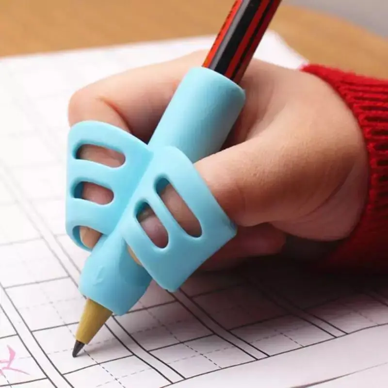 Originali dviem pirštais pieštukas turėtojas rašiklio laikiklis rankovės rašymo mokymosi korekcijos įrankis pen valdos korektorius turėtojas rankovės