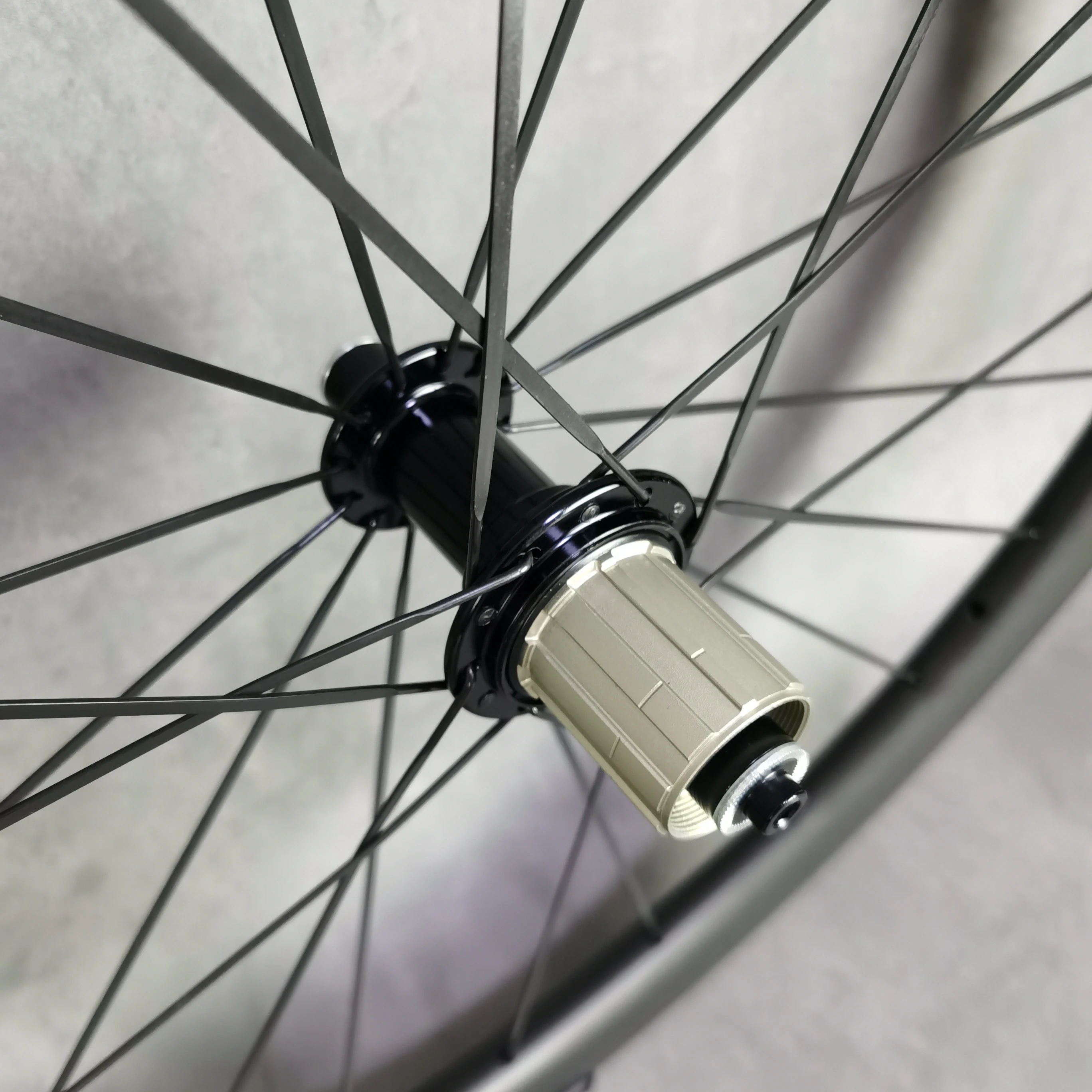 Visas anglies 700C Road dviračio ratų 50mm gylis 25mm pločio dviračių kniedė, skirta/vamzdinės anglies aširačio, su 3k matiniu paviršiumi