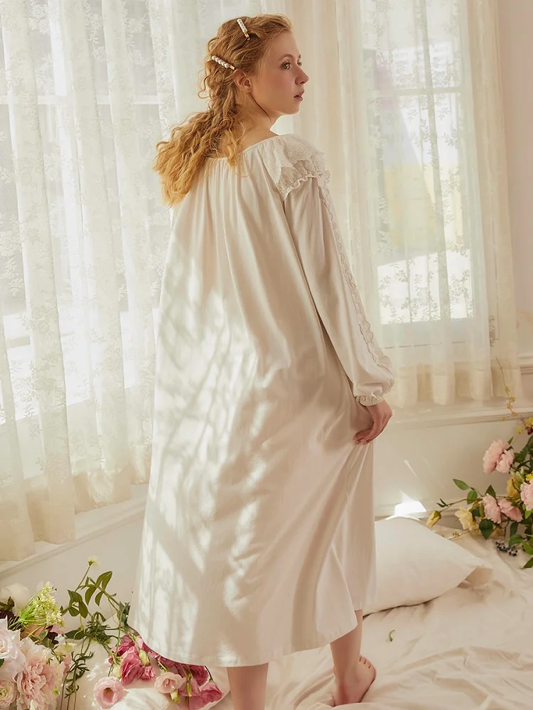 Derliaus Minkštos Medvilnės Moterų Ilgai Nightgowns Siuvinėjimo ilgomis Rankovėmis Elegantiška Rudens Pavasario Princesė Elegantiškas Palaidi Ilgi naktiniai drabužiai