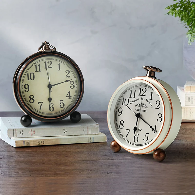 Kūrybos Vintage Retro Žadintuvas Silent Namų Laikrodžiai Žaisti Bell Miegamojo, Stalo Laikrodis su Šviesos Naktiniai staleliai, Namų Dekoro Lentelė Žiūrėti